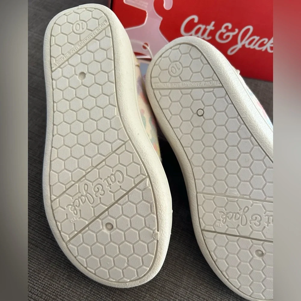 NWT Cat & Jack Toddler Girl Canvas Tie dye Velcro Sneakers_4